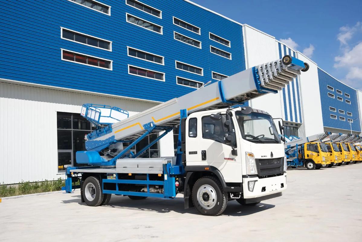 九江出租云梯车高空作业车 建筑垃圾搬运